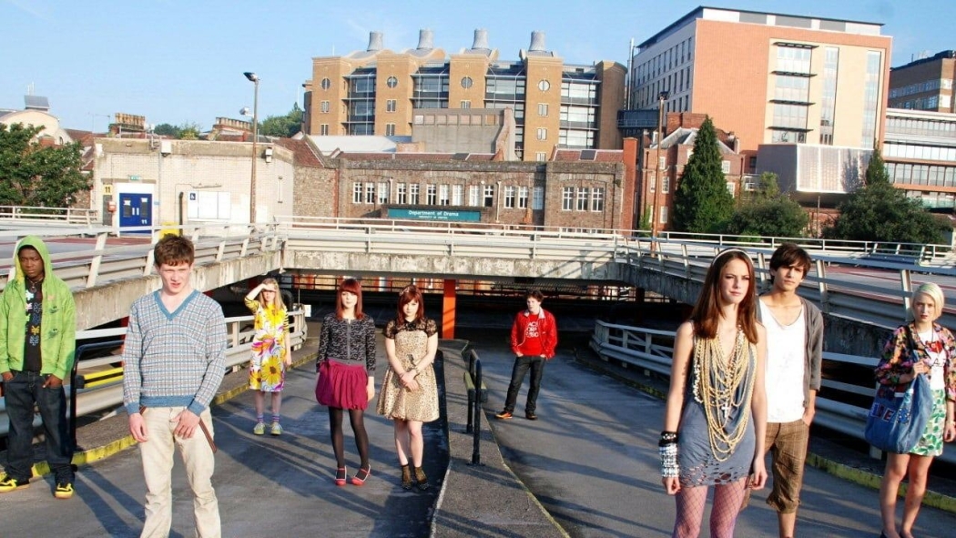 Skins 4. Sezon 2. Bölüm izle